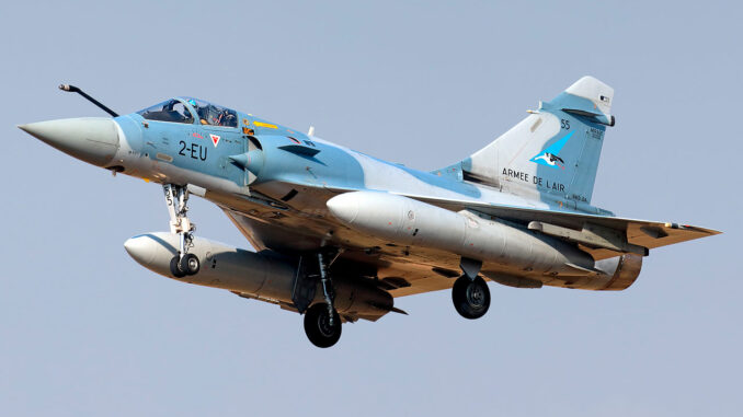 La France cède six Mirage 2000-5F à l'Ukraine