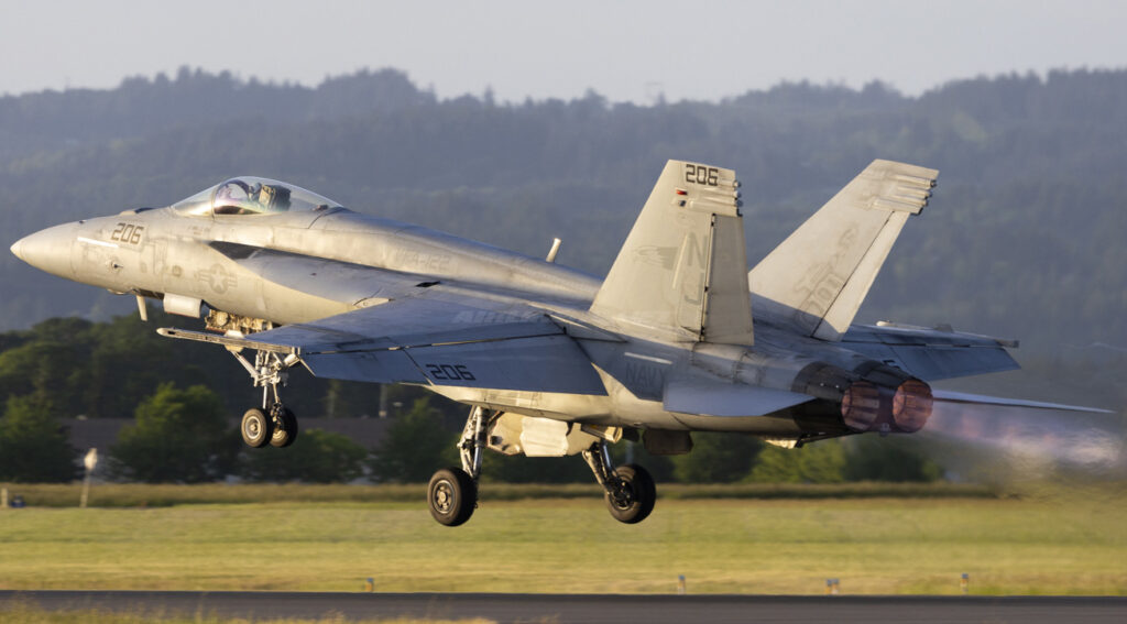 Boeing F/A-18 Hornet