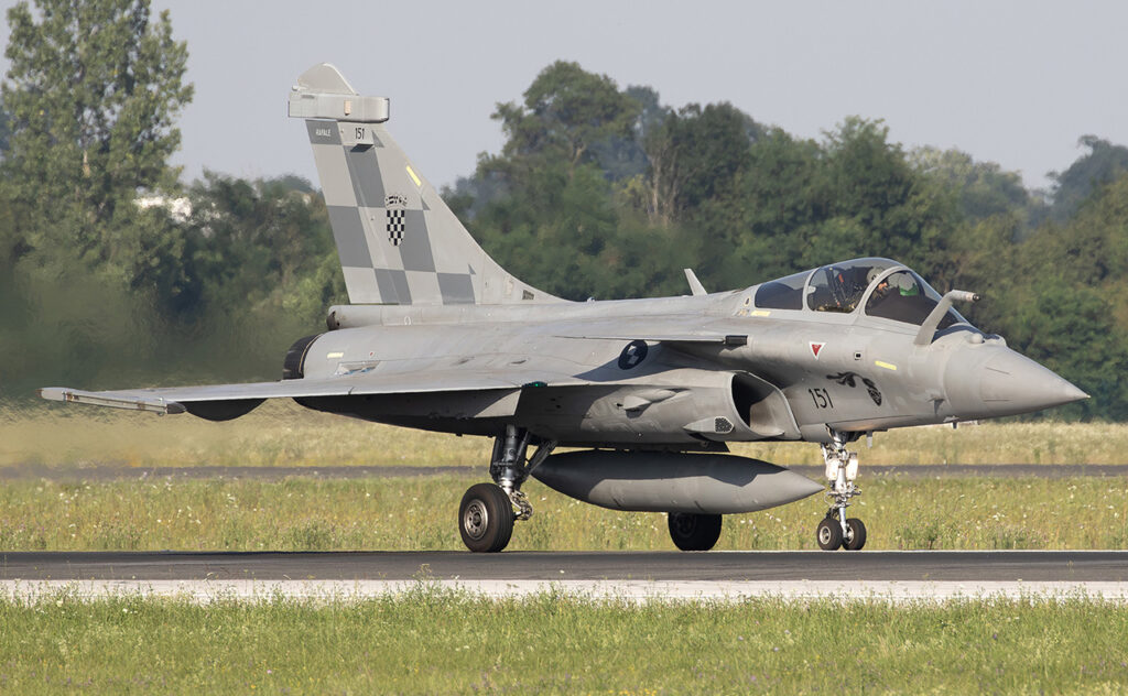 La Serbie achète 12 avions de chasse Rafale