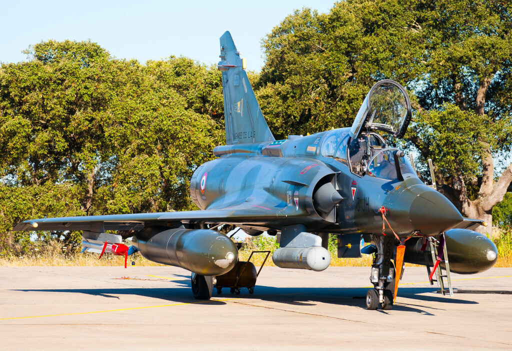 Départ des premiers Mirage 2000D du Tchad