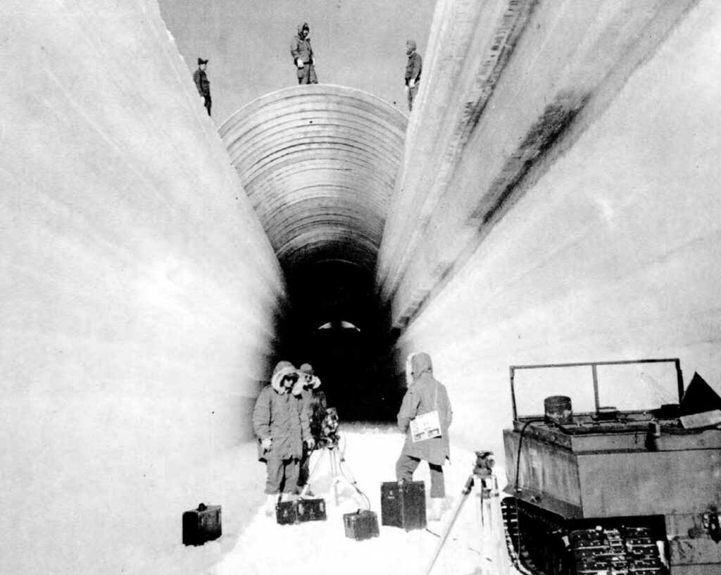 La NASA révèle les tunnels nucléaires du Groenland