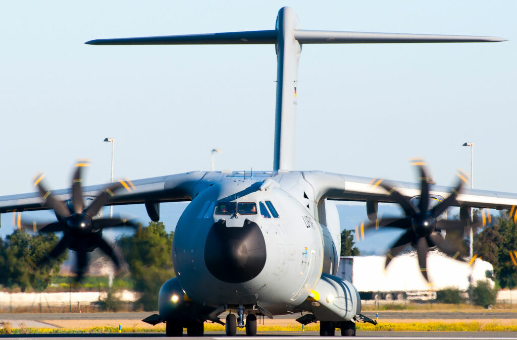 Airbus face à la réduction des commandes de l'A400M