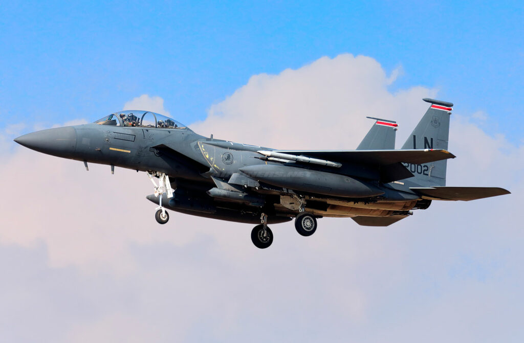 Le F-15E se modernise avec le Eagle Passive/Active Warning Survivability System