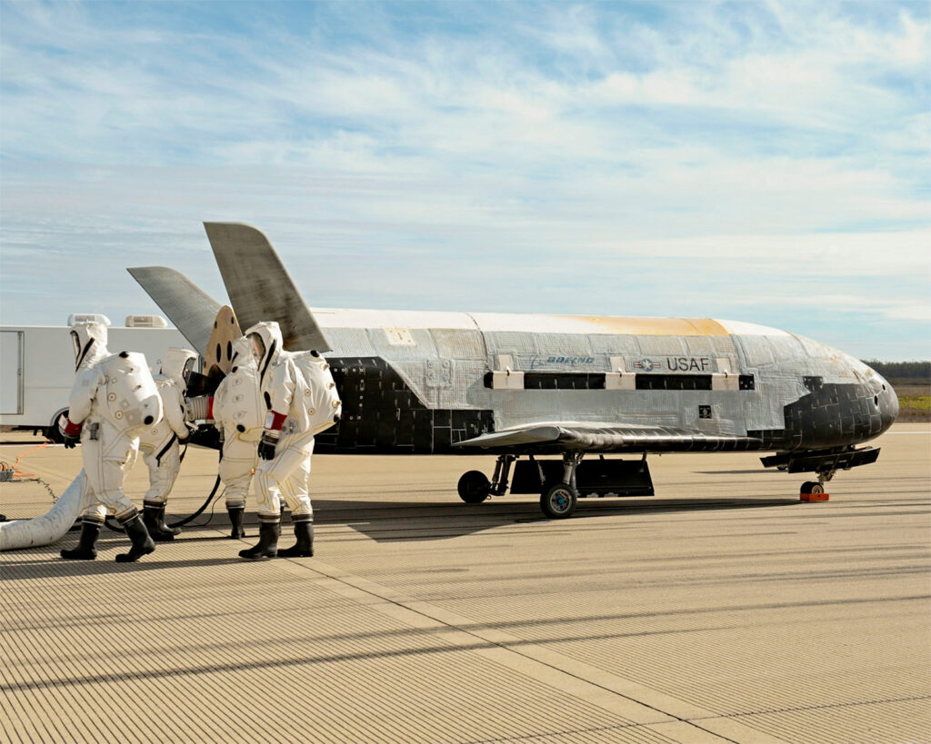 Première image de la Terre capturée par le X-37B